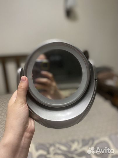 Зеркало с подсветкой настольное