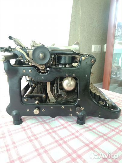 Пишущая,печатная машинка Continental