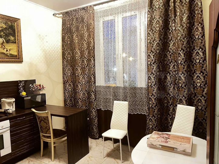 2-к. квартира, 64 м², 1/9 эт.