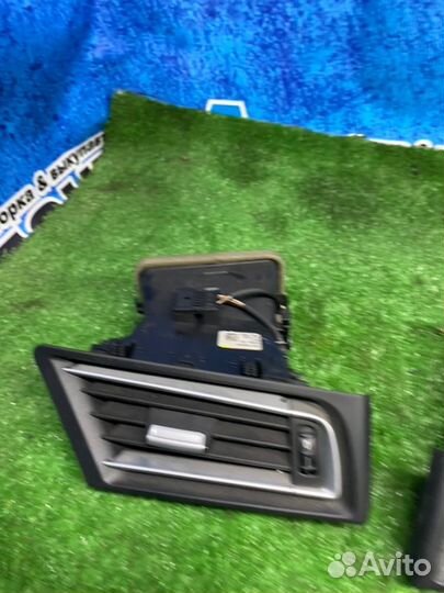 Воздуховод салона передний Bmw 7 F01 F02 N63 2010