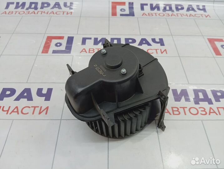 Моторчик отопителя Porsche Cayenne (9PA) 95557234201