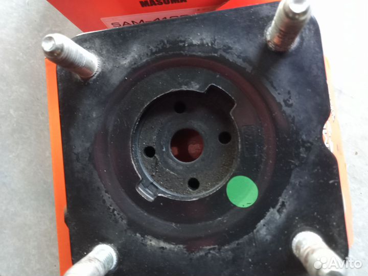 Опоры передних стоек Mazda CX 7-CX9 бу