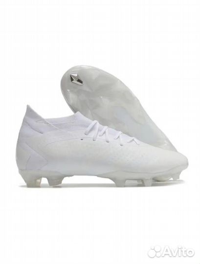 Футбольные кроссовки (бутсы и сороконожки)