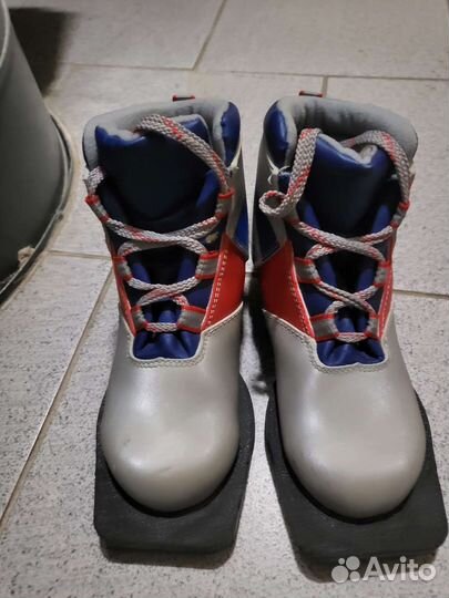 Лыжные ботинки размер 32, 33