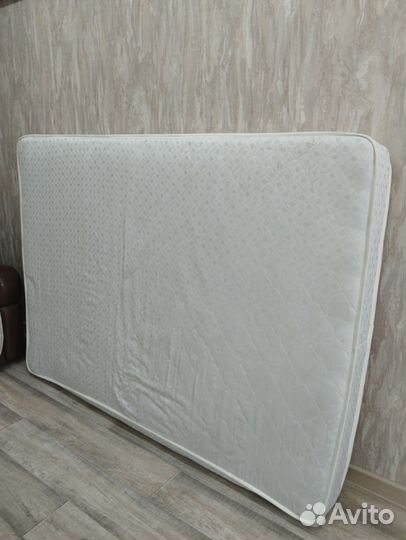 Матрас 140 190 б/у