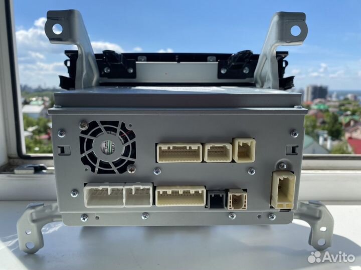 Штатная магнитола Land Cruiser 200