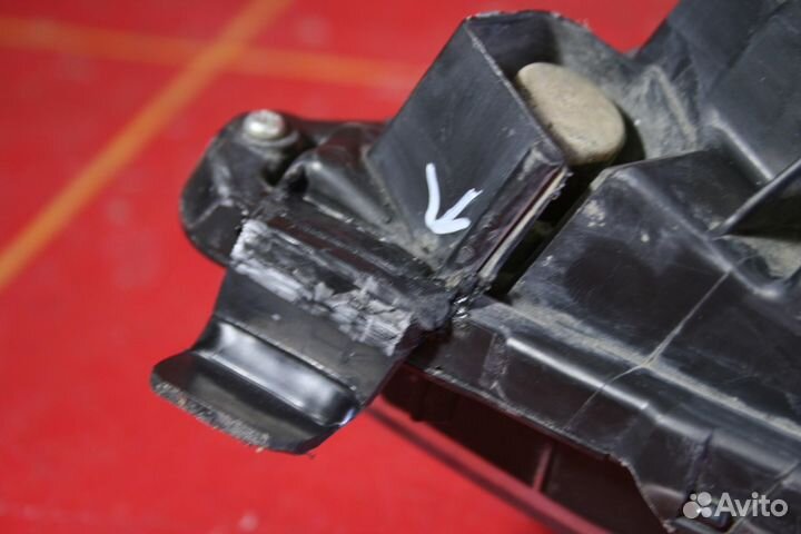 Фара правая Toyota Land Cruiser Prado