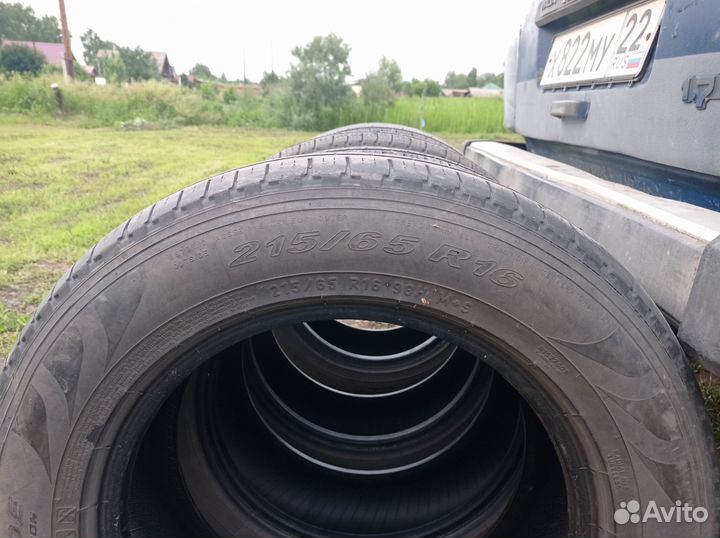 Летняя резина 215 65 r16 бу