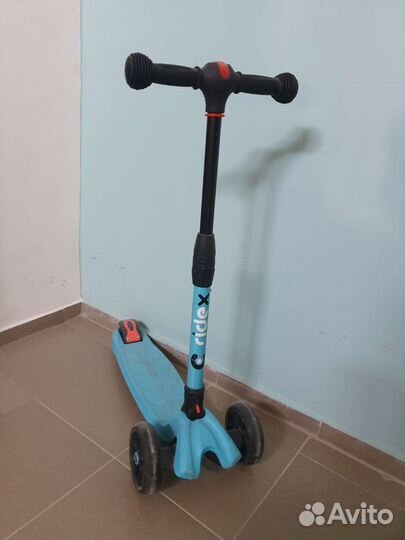 Самокат детский трехколесный светящиеся колеса