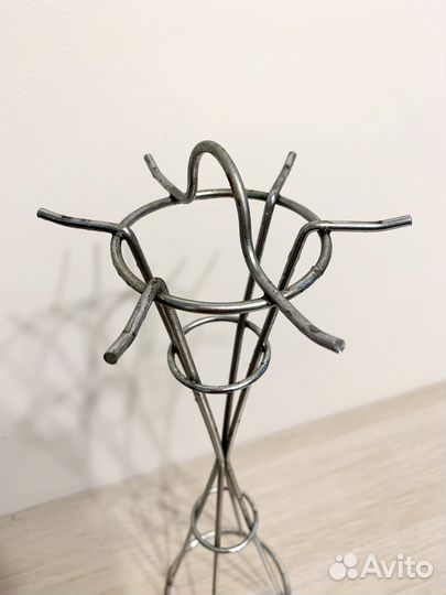 Подставка под кухонные приборы и кухонную утварь