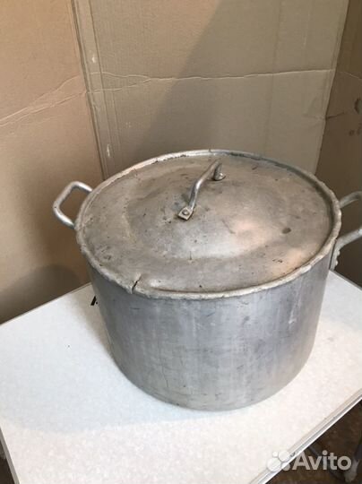 Кастрюля алюминиевая