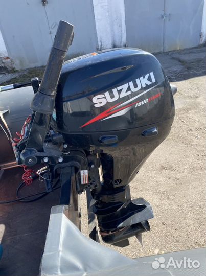 Моторная лодка