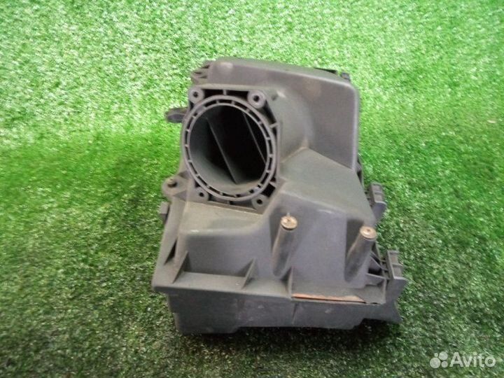 Корпус воздушного фильтра Audi A3 8L1 AGN