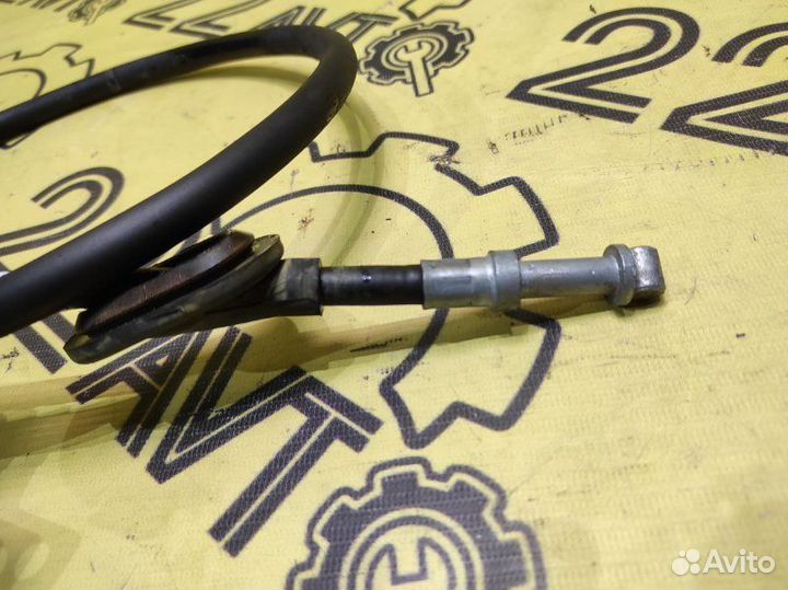 Трос стояночного тормоза правый Subaru Forester