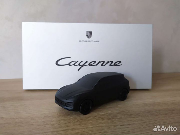 Porsche Cayenne модель, пресс-папье