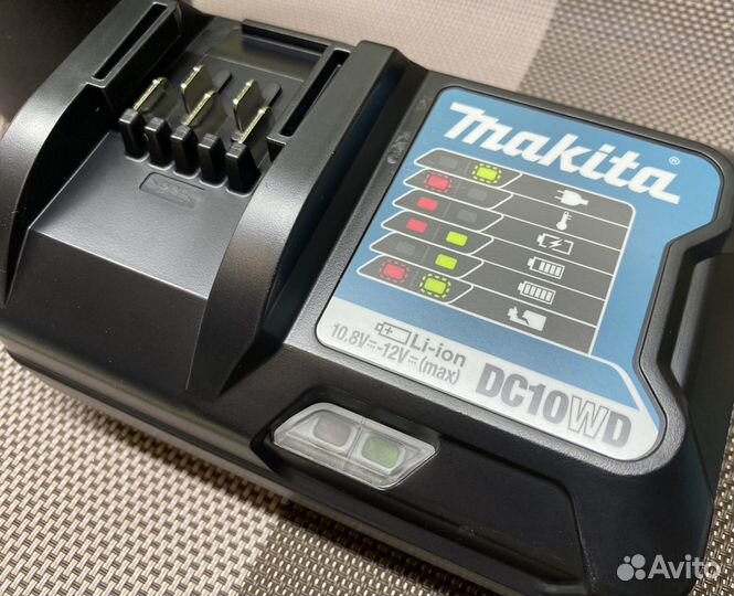 Зарядное устройство Makita оригинал DC10WD CXT 12В