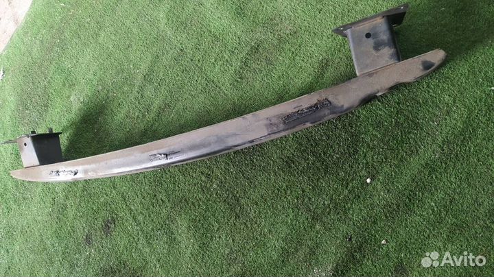 Усилитель бампера заднего задний Volkswagen Passat