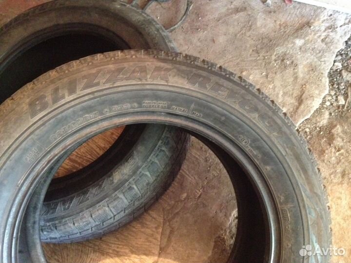 Bridgestone Blizzak Revo GZ 225/60 R17