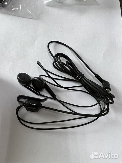 Гарнитура и зарядка нокиа