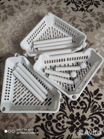 Этажерка пластик на колесах,бу