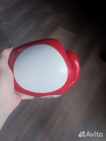 Боксерские перчатки 14 oz