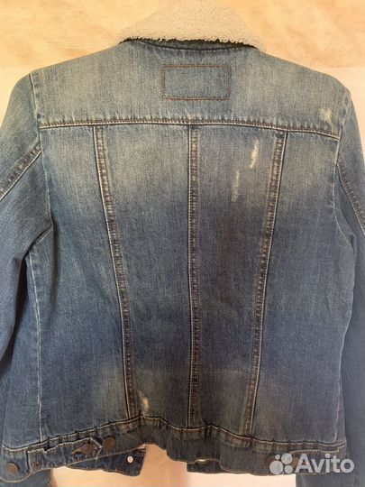Джинсовая куртка