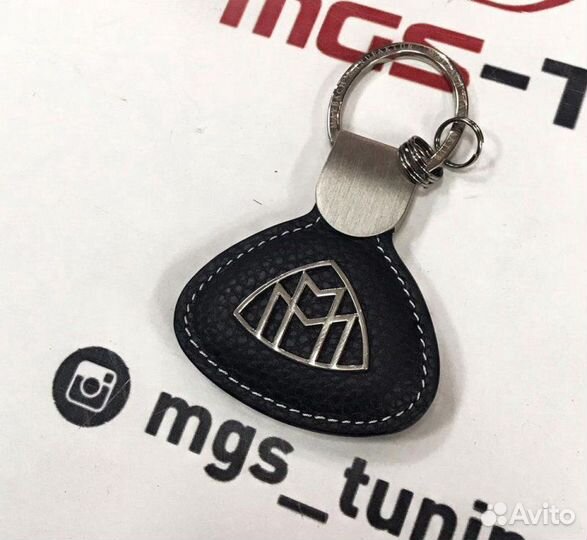 Кожаный брелок Maybach на ключ