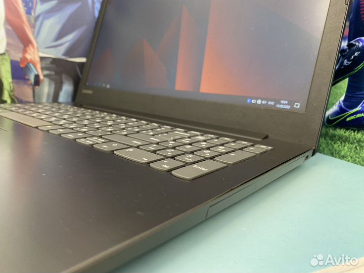 Игровой Ноутбук Lenovo 2 видеокарты/Full HD/i3