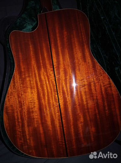 Гитара электроакустика цельная Yamaha A3M с кофром