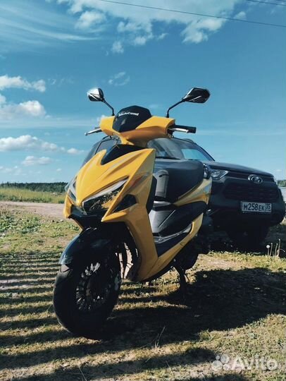 Скутер MotoLand