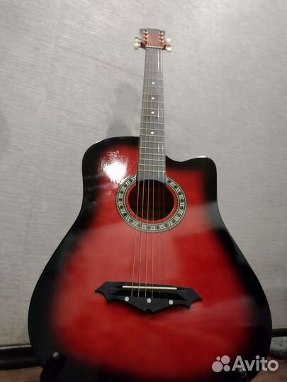 Акустическая, классическая гитара