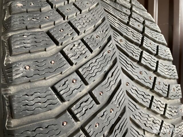 Michelin X-Ice North 4 295/40 R21