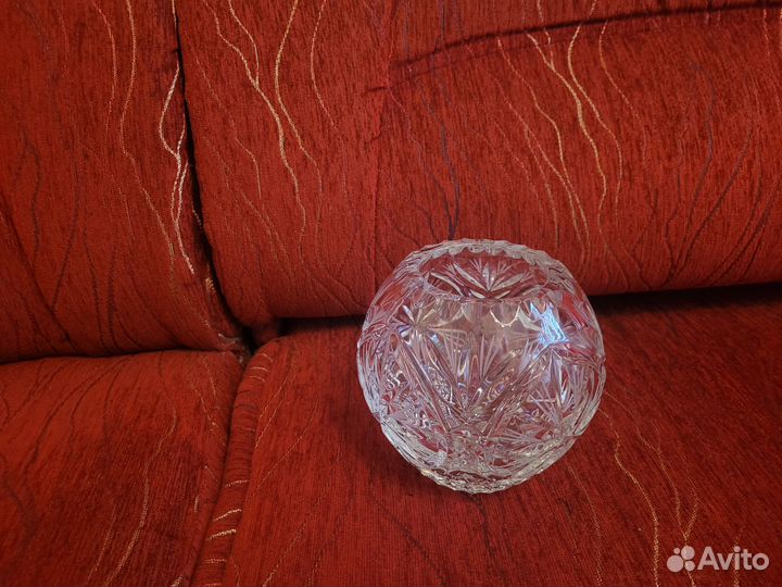 Ваза хрустальная