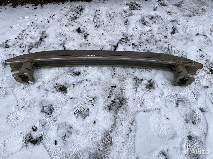 Усилитель бампера передний honda civic 4D