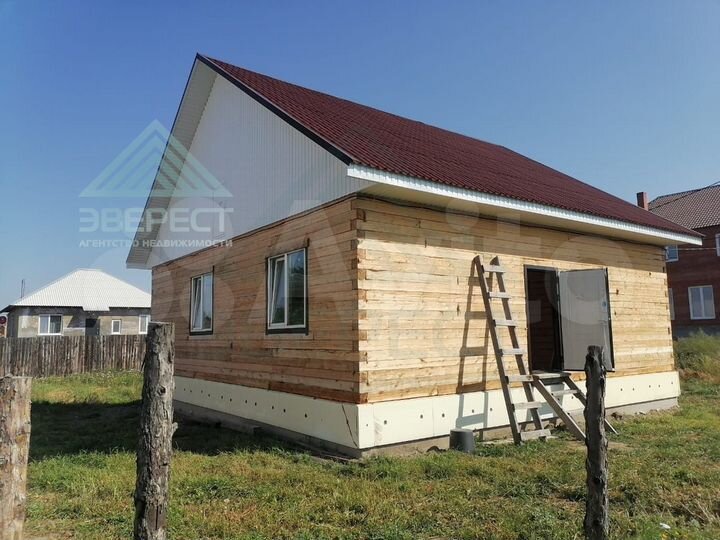 Дом 100 м² на участке 6 сот.