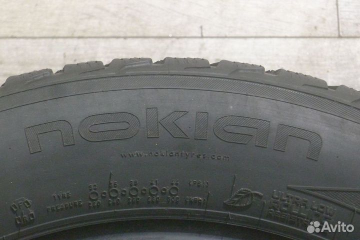 Nokian Tyres Hakkapeliitta R2 235/55 R17 103R