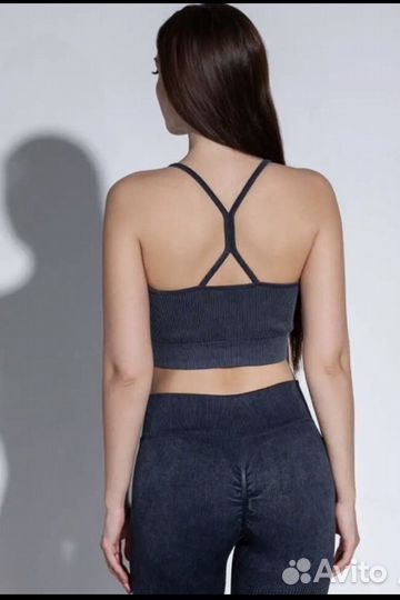 46 женский костюм для фитнеса новый