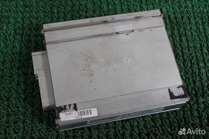 Усилитель акустики Chevrolet Tahoe GMT800