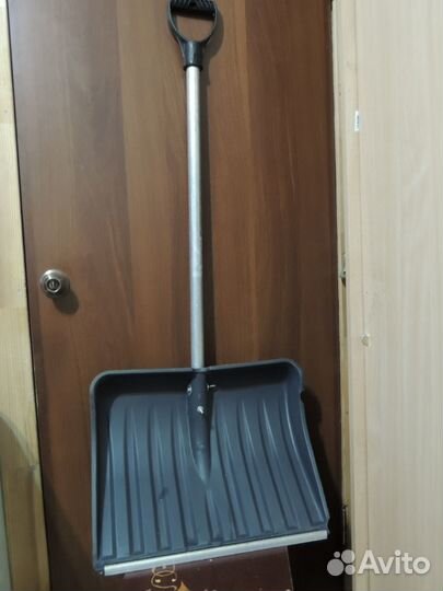 Лопата для снега алюминиевая