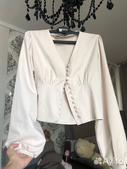 Хорошие вещи на девушку 42-44