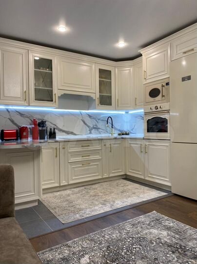 2-к. квартира, 42 м², 8/17 эт.