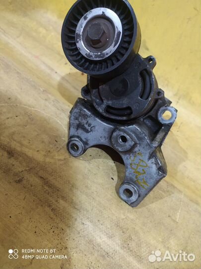 Subaru XV Forester S13 Кронштейн натяжного ролика