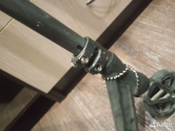 Трюковой самокат oxelo нету рулевой