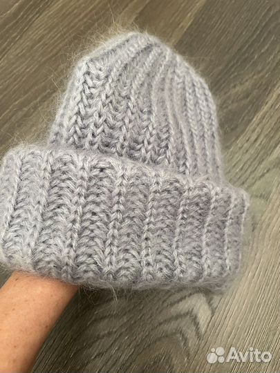 Шапки вязаные спицами