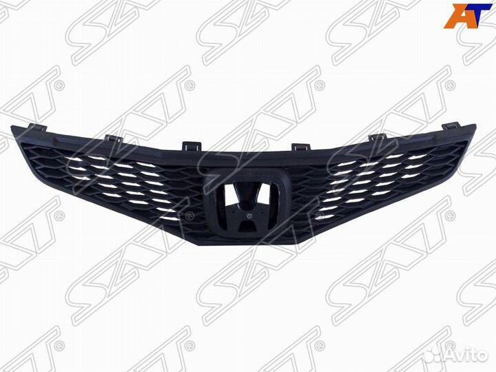 Решетка радиатора honda FIT 07-10 без молдинга ST