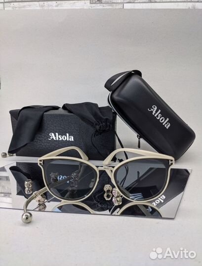 Солнцезащитные очки