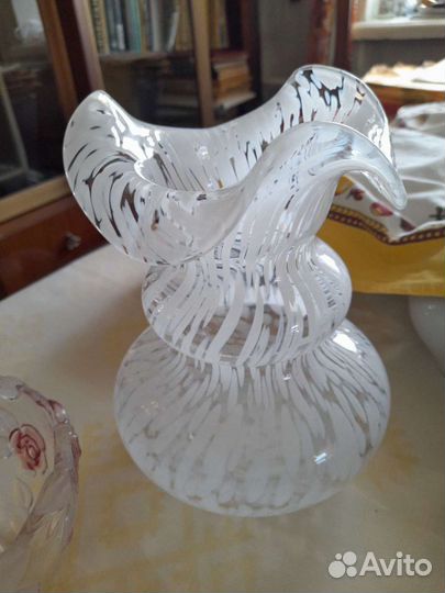 Тарелки сахарницы чайные пары и сервизы