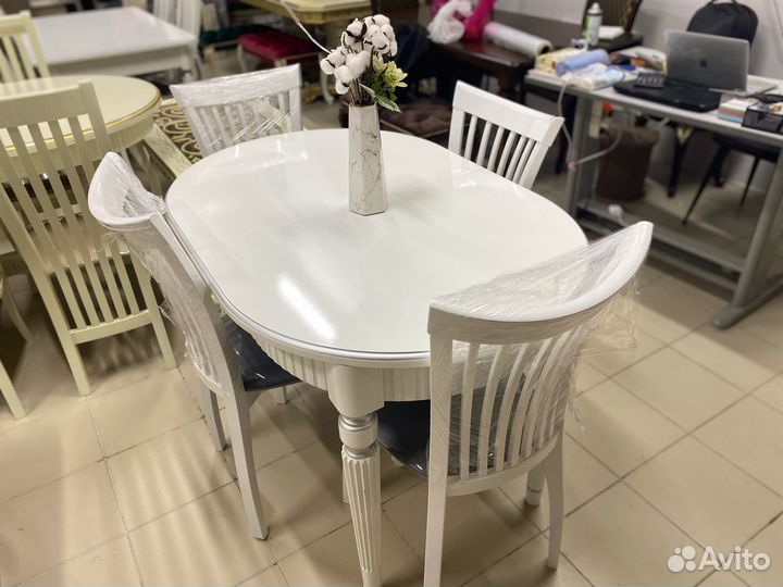 Кухонный стол раскладной белый