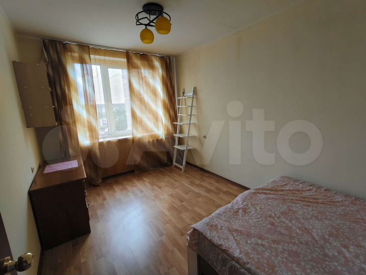 3-к. квартира, 80 м², 8/9 эт.