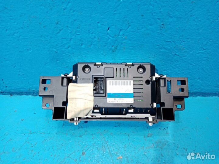 Дисплей информационный Ford Focus 3 CB8 pnda 2013